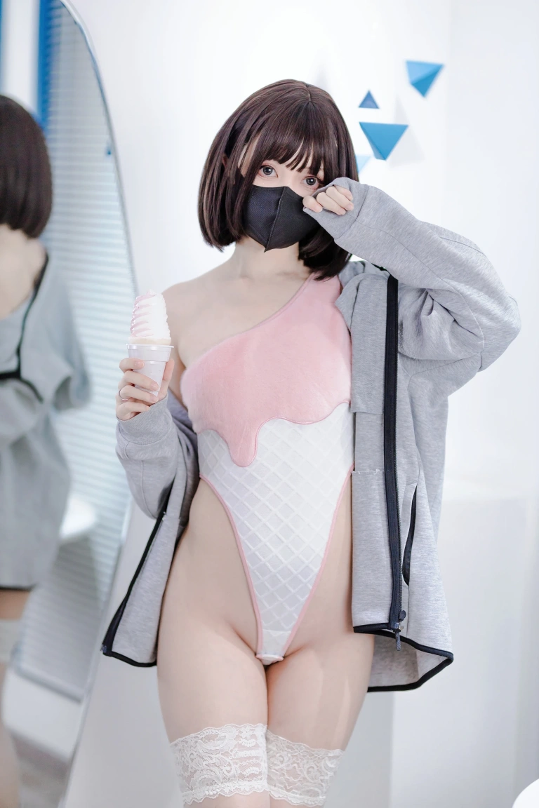 洛桑w伊梓《甜筒》主题写真：40张全套美图