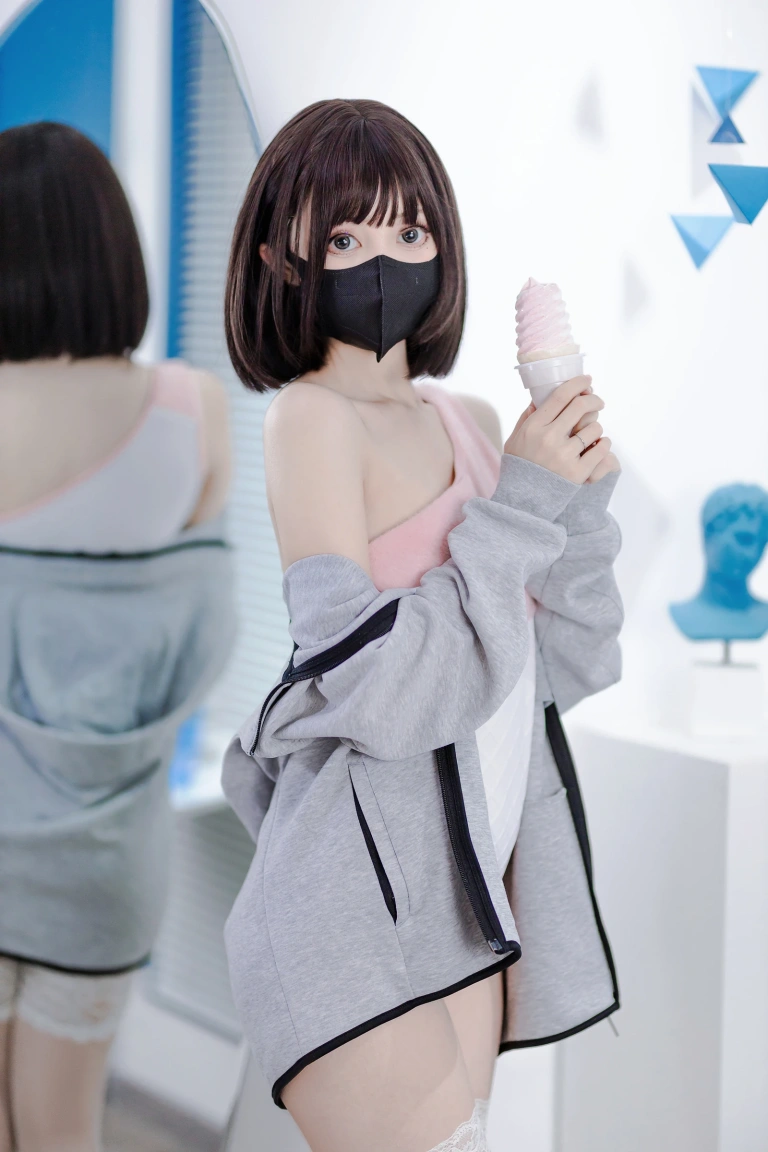 洛桑w伊梓《甜筒》主题写真：40张全套美图