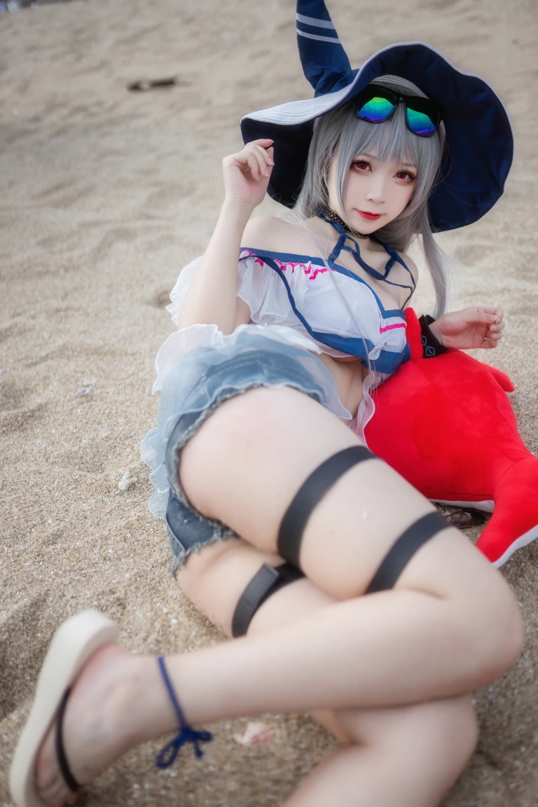 樱落酱w《斯卡蒂泳装》主题写真：21张全套美图