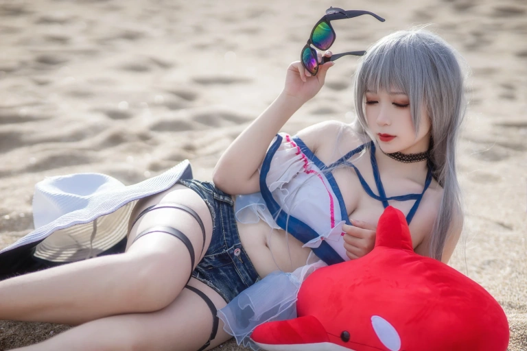 樱落酱w《斯卡蒂泳装》主题写真：21张全套美图