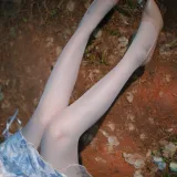 洛桑w伊梓《春夏之交》主题写真：45张全套美图
