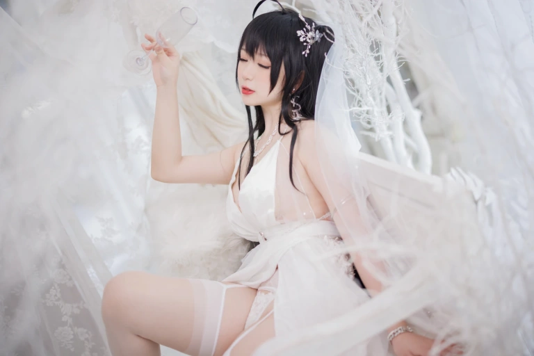 樱落酱w《大凤花嫁》主题写真：26张全套美图