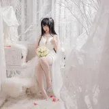 樱落酱w《大凤花嫁》主题写真：26张全套美图