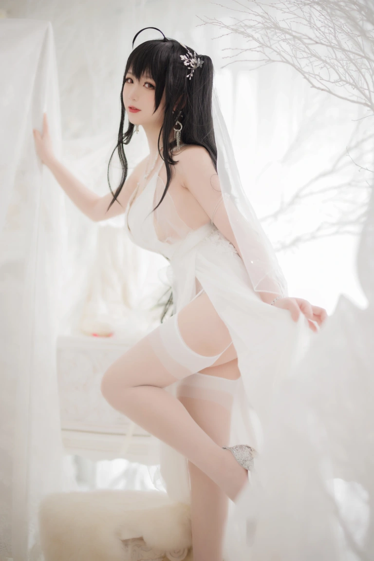 樱落酱w《大凤花嫁》主题写真：26张全套美图