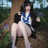 洛桑w伊梓《桑梓双马尾jk》主题写真：38张全套美图