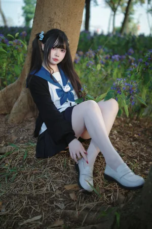 洛桑w伊梓《桑梓双马尾jk》主题写真：38张全套美图