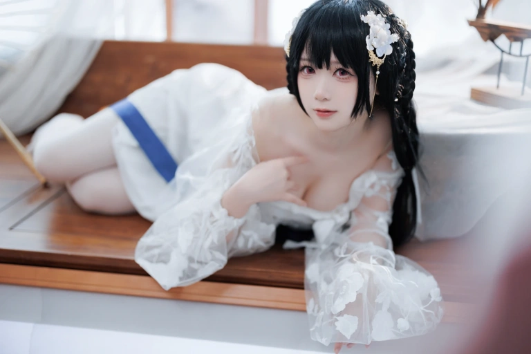 樱落酱w《逸仙 膏发凝脂》主题写真：31张全套美图