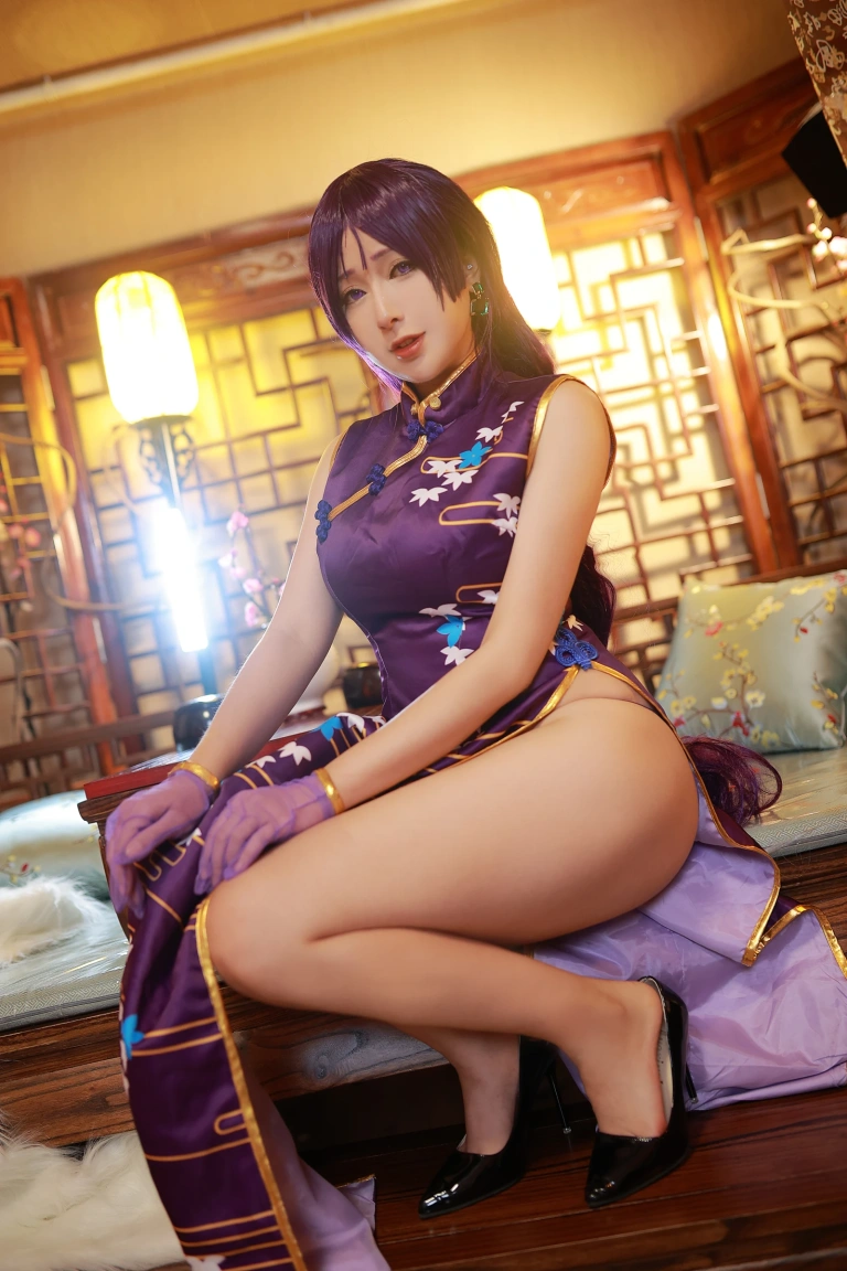 小容仔咕咕咕w《源赖光写真本 赠送电子图》主题写真：50张全套美图