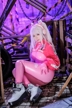 樱落酱w《Nikke 胜利女神 爱丽丝》主题写真：30张全套美图