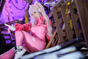 樱落酱w《Nikke 胜利女神 爱丽丝》主题写真：30张全套美图