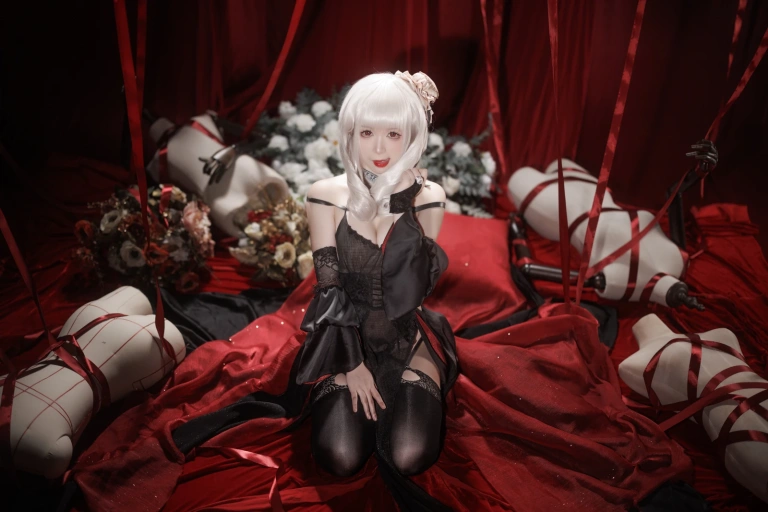 樱落酱w《吕佐夫礼服》主题写真：30张全套美图