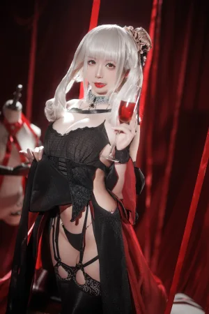 樱落酱w《吕佐夫礼服》主题写真：30张全套美图