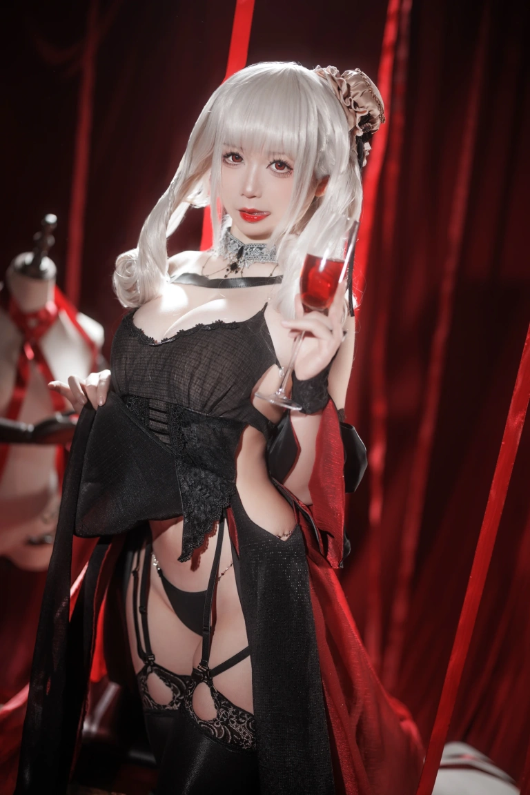 樱落酱w《吕佐夫礼服》主题写真：30张全套美图