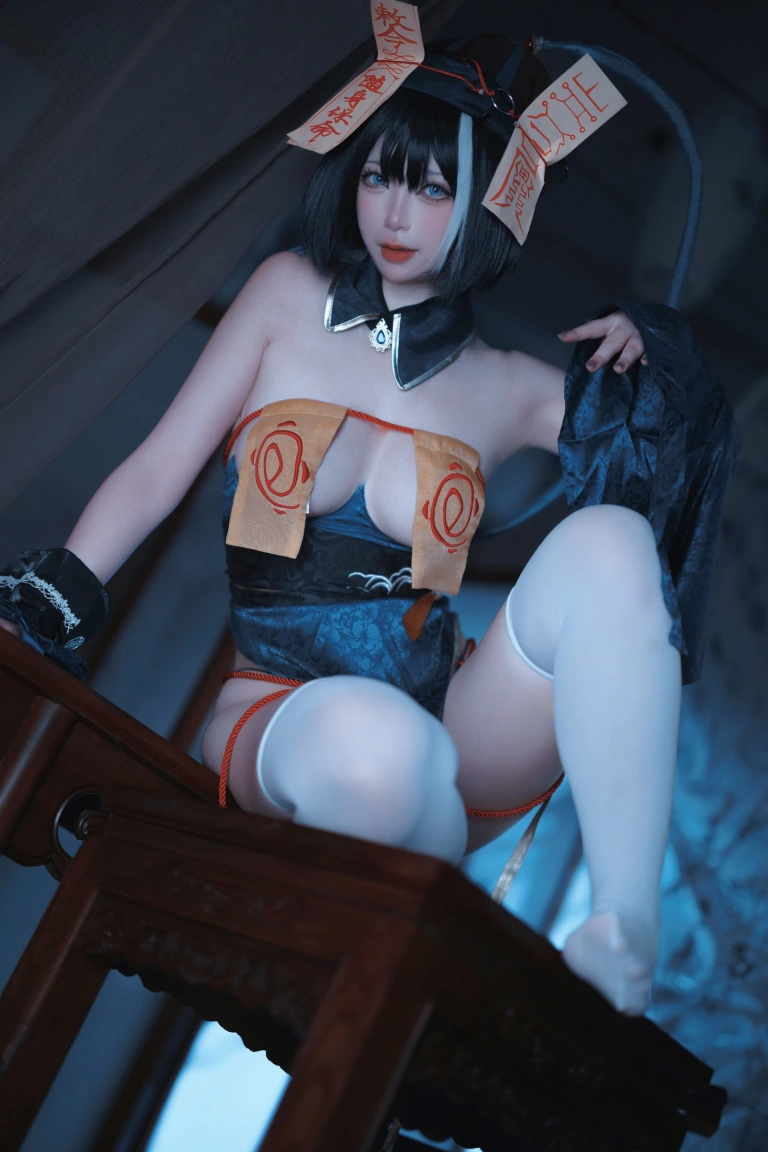 樱落酱w《碧蓝航线 华甲僵尸》主题写真：38张全套美图