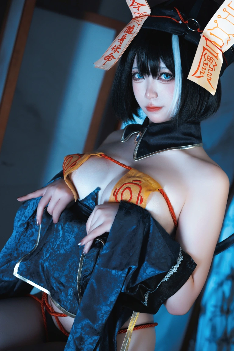 樱落酱w《碧蓝航线 华甲僵尸》主题写真：38张全套美图