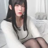 眼酱大魔王w《毛衣黑丝》主题写真：39张全套美图，含1个视频