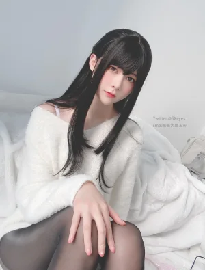 眼酱大魔王w《毛衣黑丝》主题写真：39张全套美图，含1个视频