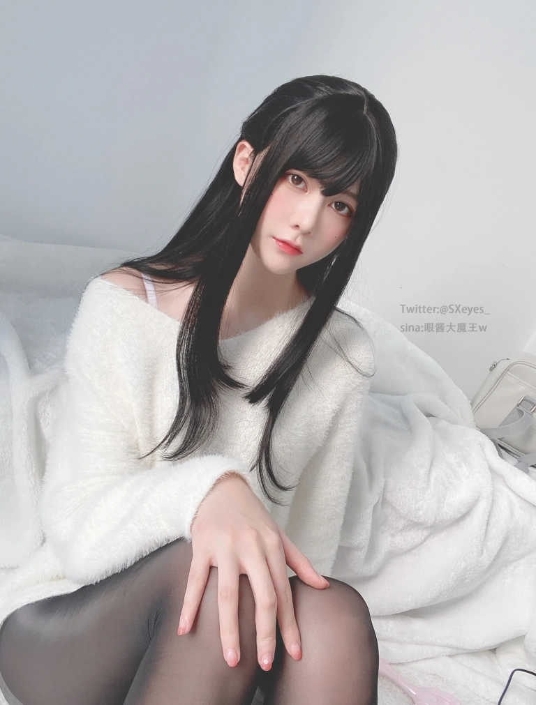 眼酱大魔王w《毛衣黑丝》主题写真：39张全套美图，含1个视频