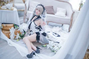 樱落酱w《碧蓝航线 可畏礼服》主题写真：20张全套美图