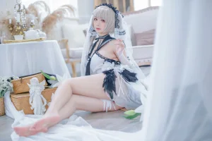 樱落酱w《碧蓝航线 可畏礼服》主题写真：20张全套美图