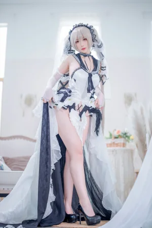 樱落酱w《碧蓝航线 可畏礼服》主题写真：20张全套美图