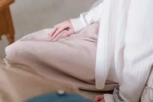 眼酱大魔王w《人妻丝袜红茶》主题写真：57张全套美图