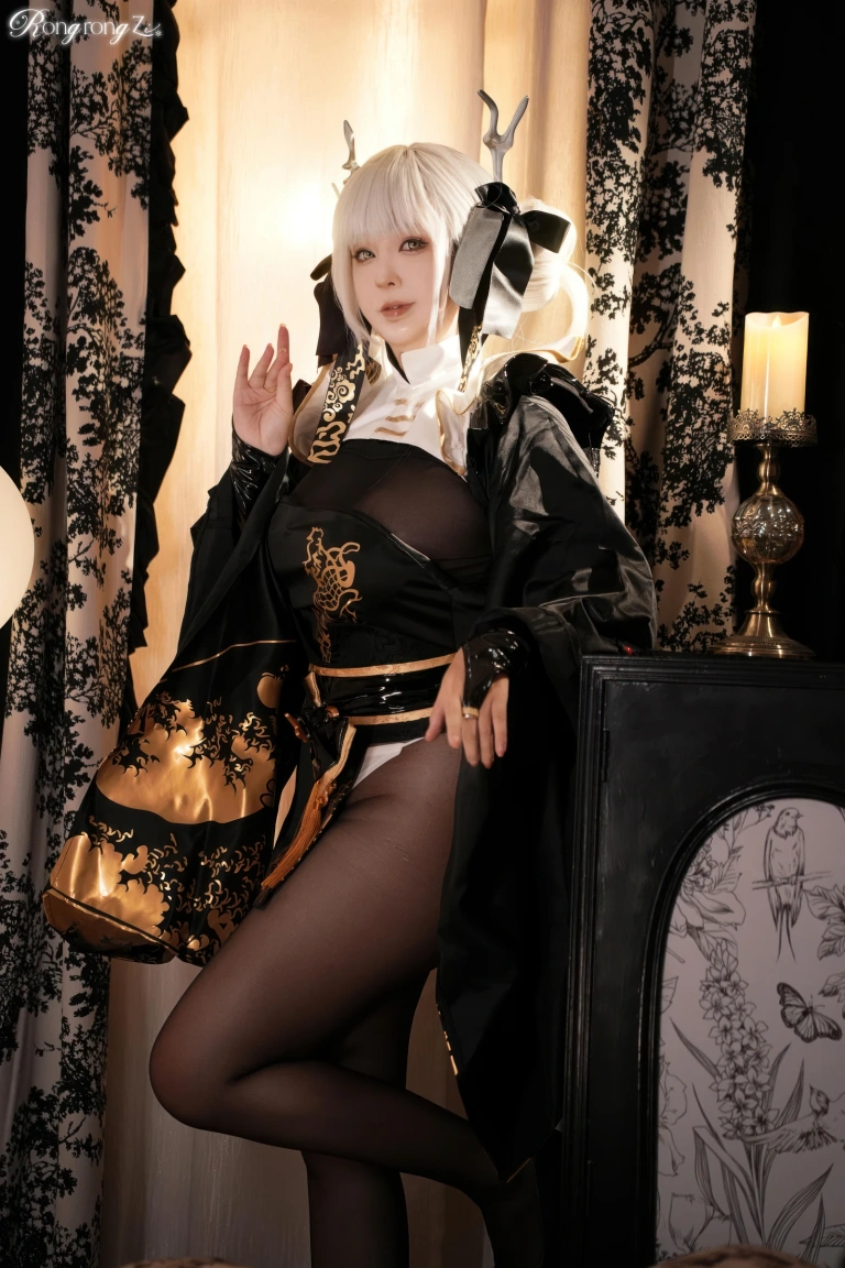 小容仔咕咕咕w《NIKKE胜利女神 布兰儿白兔》主题写真：45张全套美图