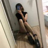 眼酱大魔王w《网袜》主题写真：9张全套美图