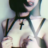 眼酱大魔王w《项圈身体局部》主题写真：7张全套美图