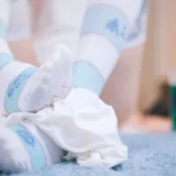 眼酱大魔王w《足控必备（白丝）》主题写真：15张全套美图