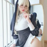 眼酱大魔王w《修女シスター》主题写真：34张全套美图，含2个视频