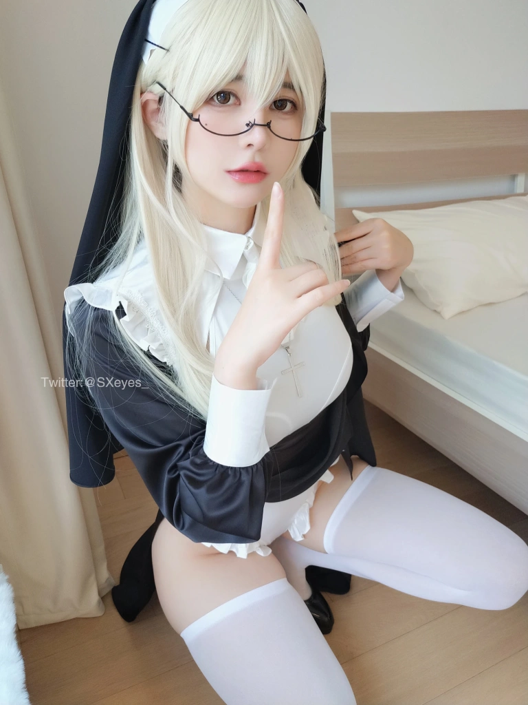 眼酱大魔王w《修女シスター》主题写真：34张全套美图，含2个视频