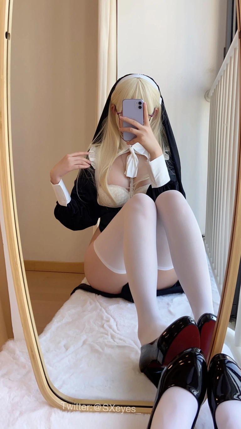 眼酱大魔王w《修女シスター》主题写真：34张全套美图，含2个视频