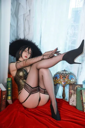 眼酱大魔王w《御姉感の魔女様》主题写真：18张全套美图