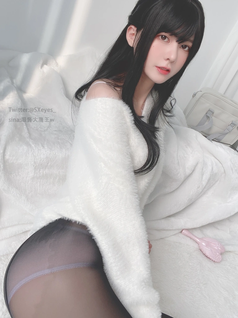 眼酱大魔王w《VOL.10 鼠年贺岁》主题写真：39张全套美图，含1个视频