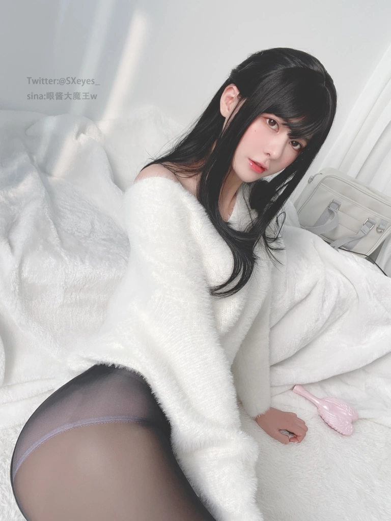 眼酱大魔王w《VOL.10 鼠年贺岁》主题写真：39张全套美图，含1个视频