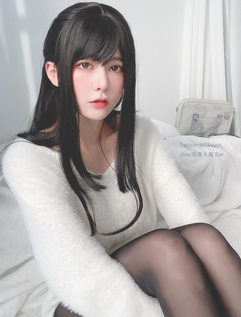 眼酱大魔王w《VOL.10 鼠年贺岁》主题写真：39张全套美图，含1个视频