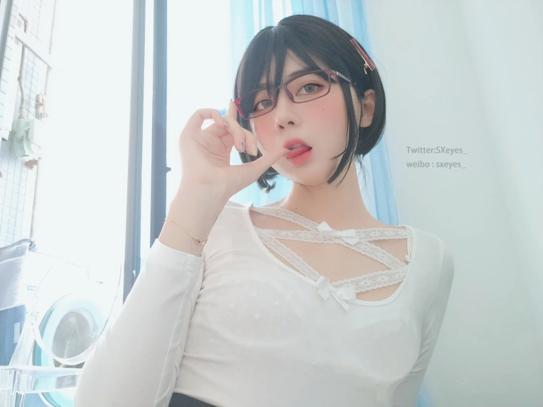 眼酱大魔王w《VOL.13 白蕾丝真空》主题写真：27张全套美图