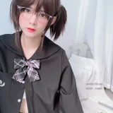 眼酱大魔王w《VOL.15 双马尾黑丝》主题写真：22张全套美图