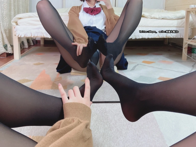 眼酱大魔王w《VOL.21 日常jk》主题写真：30张全套美图