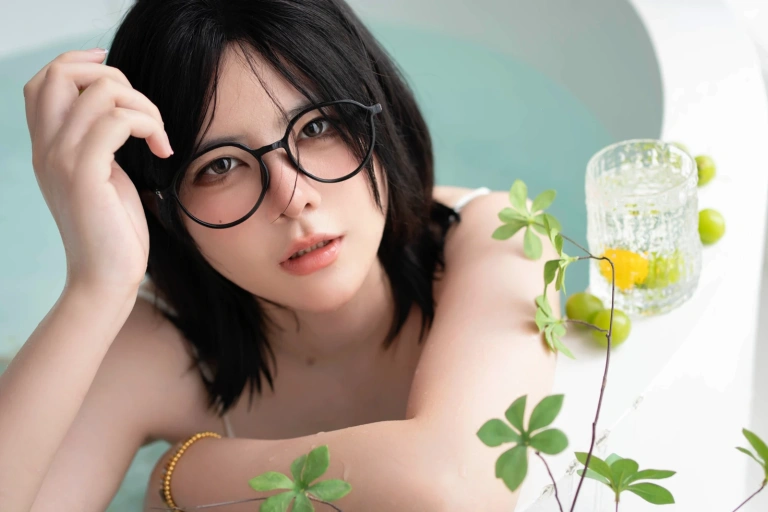 眼酱大魔王w《热风》主题写真：109张全套美图