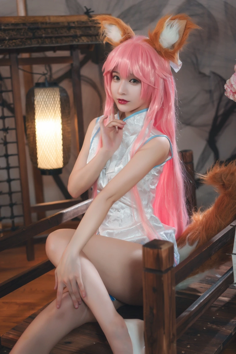 w百合欧皇子w《小玉旗袍》主题写真：20张全套美图