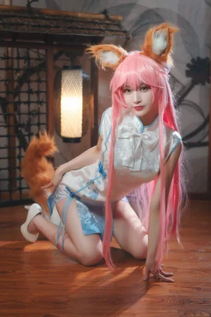 w百合欧皇子w《小玉旗袍》主题写真：20张全套美图