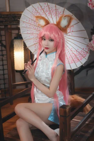 w百合欧皇子w《小玉旗袍》主题写真：20张全套美图
