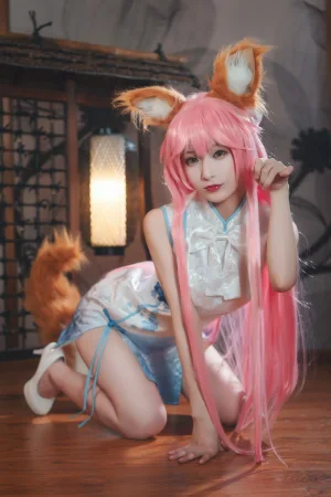 w百合欧皇子w《小玉旗袍》主题写真：20张全套美图