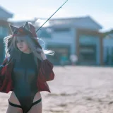w百合欧皇子w《明日方舟 轻风 LB01 红》主题写真：12张全套美图