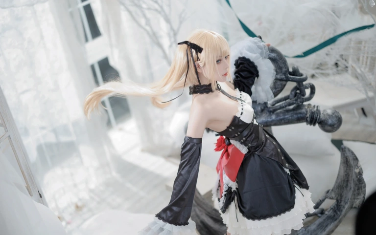 w百合欧皇子w&肃雨雨雨《玛丽萝丝or柴郡》主题写真：18张全套美图