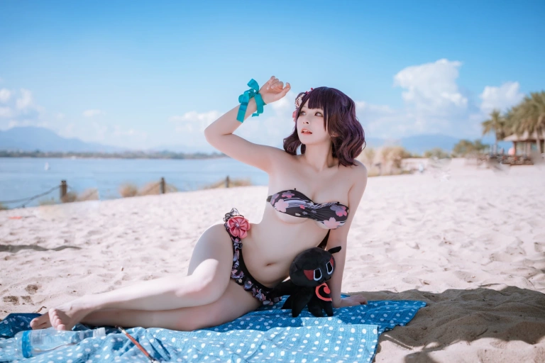 w百合欧皇子w《沙滩》主题写真：21张全套美图