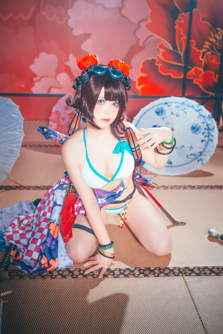 w百合欧皇子w《水着阿荣》主题写真：21张全套美图