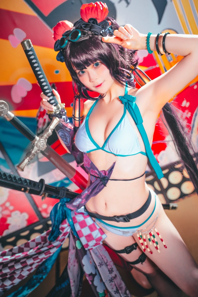 w百合欧皇子w《水着阿荣》主题写真：21张全套美图